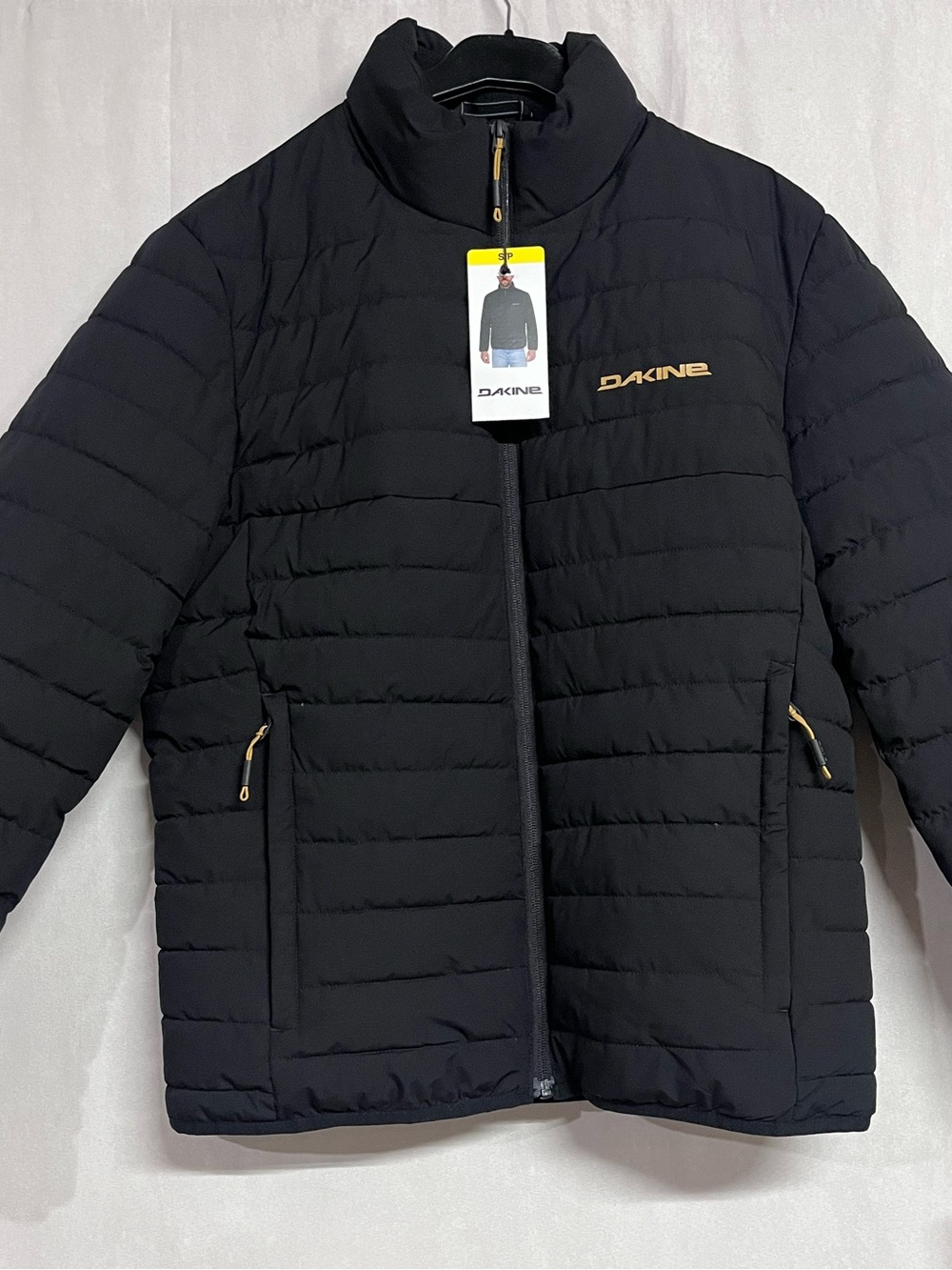 NWT Dakine Men's Black Packable Puffer Jacket Size Small